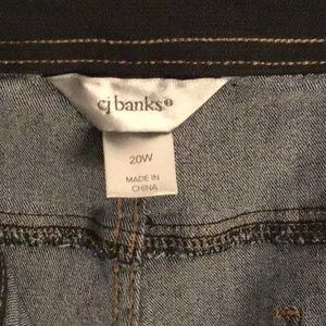 CJ Banks Stretch Denim Capris sz. 20W